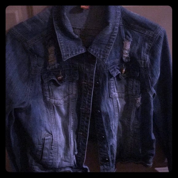 Jean jacket - Picture 1 of 2